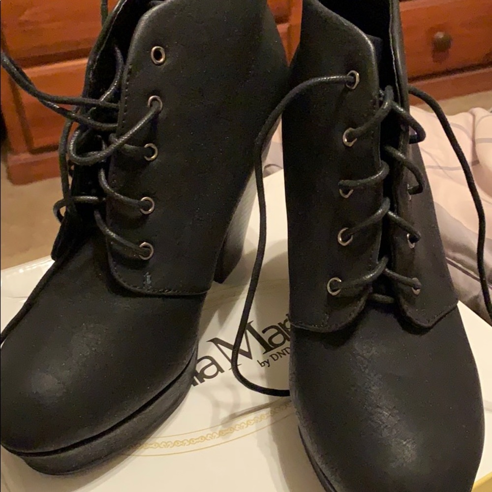 Black booties with heel & laces